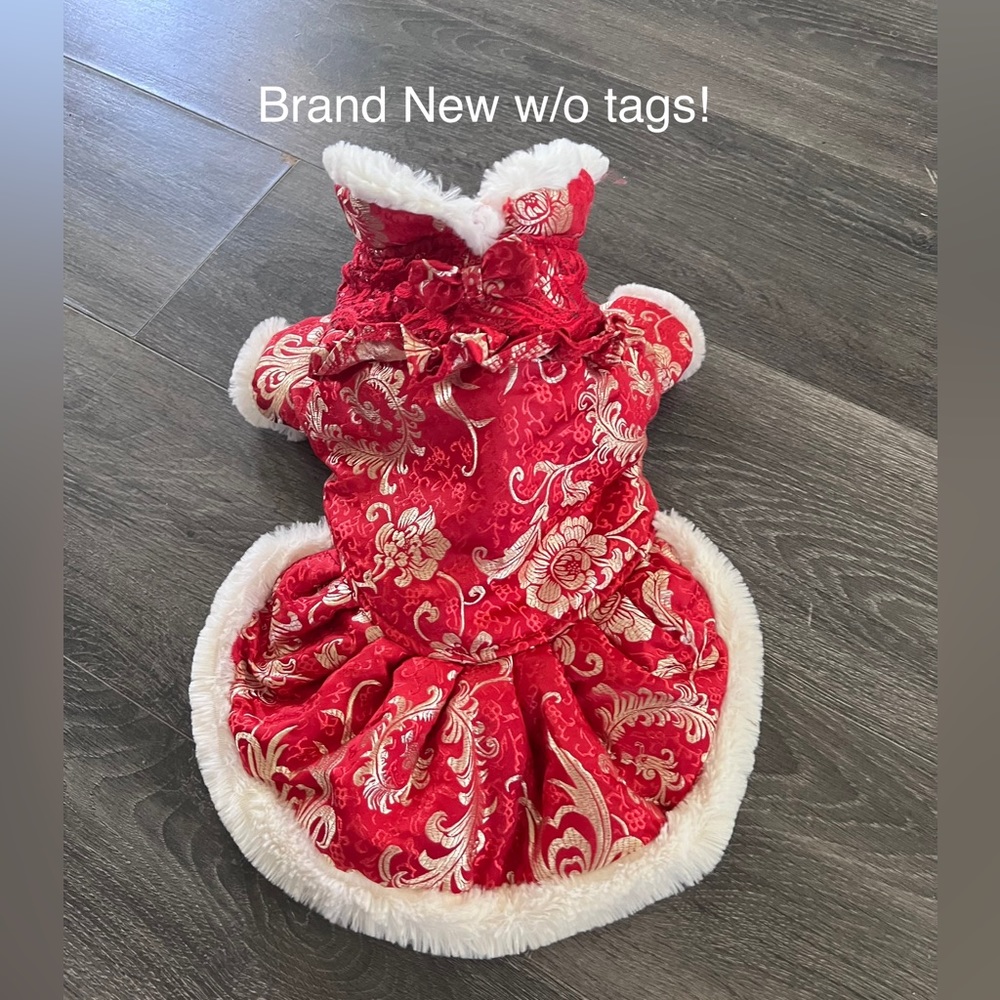 FUR BABY OUTFIT XL-red, gold, faux fur-trimmed coat. BRAND NEW! NEVER WORN!